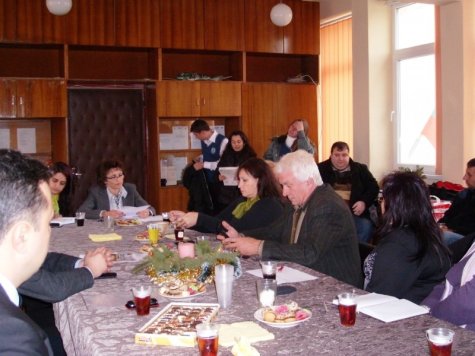 СА „Д.А.Ценов” – единственото висше училище с покана за обсъждане на държавен план-прием за учебната 2014-2015г. в ПГИ „Рачо Стоянов” – гр. Дряново
